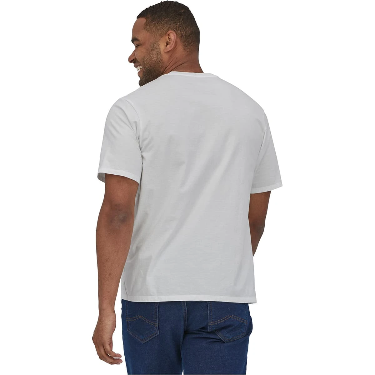 PATAGONIA M'S LINE LOGO RIDGE STRIPE ORGANIC POCKET T-SHIRT WHITE 23 4 PATAGONIA M'S LINE LOGO RIDGE STRIPE ORGANIC POCKET T-SHIRT WHITE 23 â Image 2