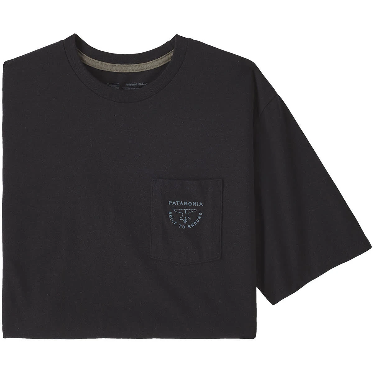 PATAGONIA M'S FORGE MARK CREST POCKET RESPONSIBILI- TEE INK BLACK 23 5 PATAGONIA M'S FORGE MARK CREST POCKET RESPONSIBILI- TEE INK BLACK 23 â Image 3